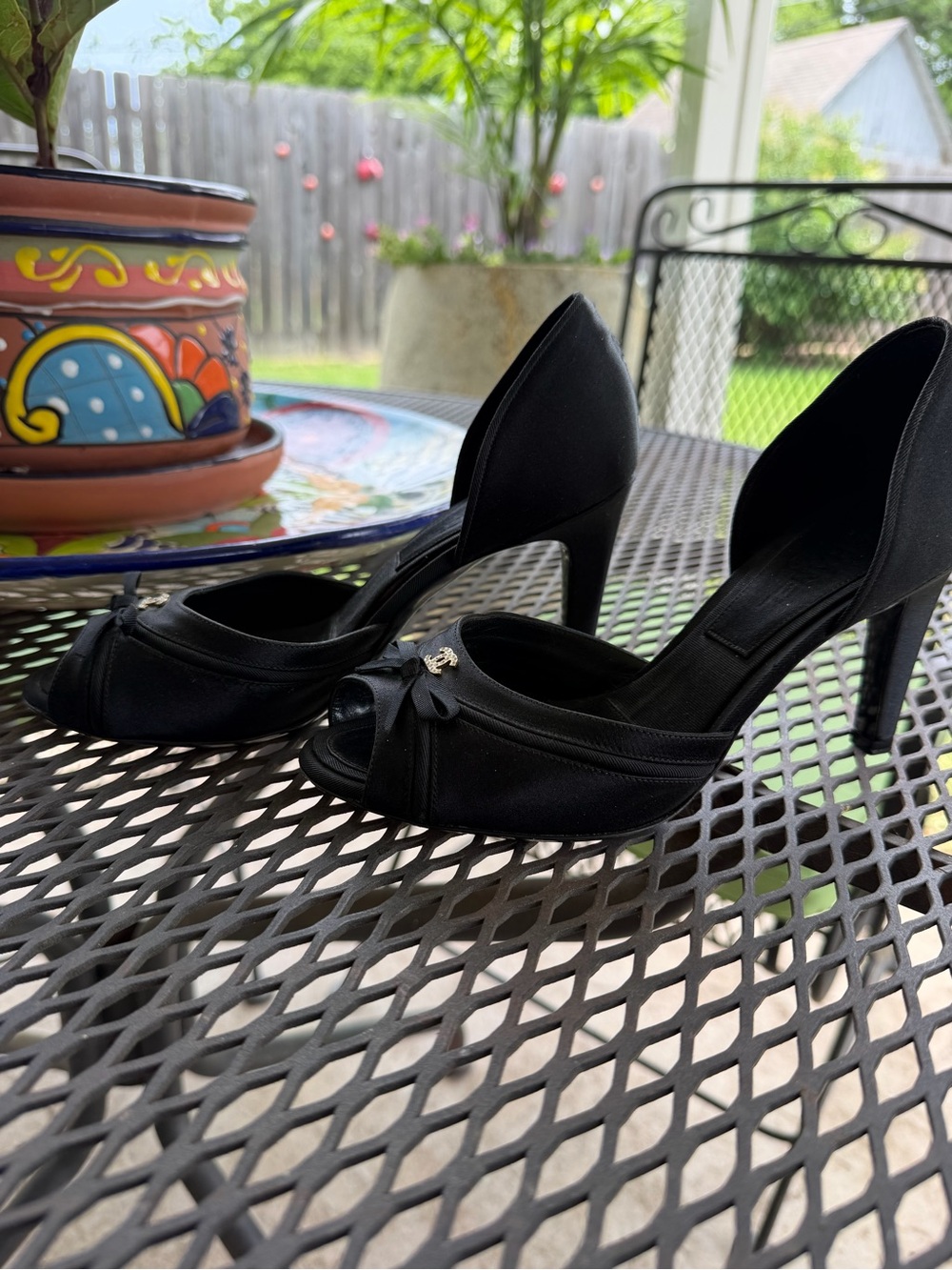 CHANEL Black Open-Toe D'Orsay Heels with Bow and Gold CC Accent - Picture 10 of 11